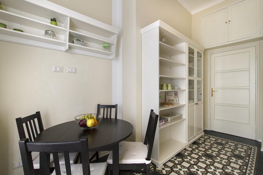 Apartment Papiniano 38 Milan Bilik gambar