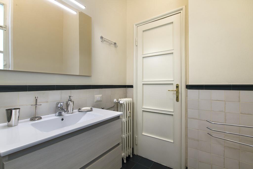 Apartment Papiniano 38 Milan Bilik gambar